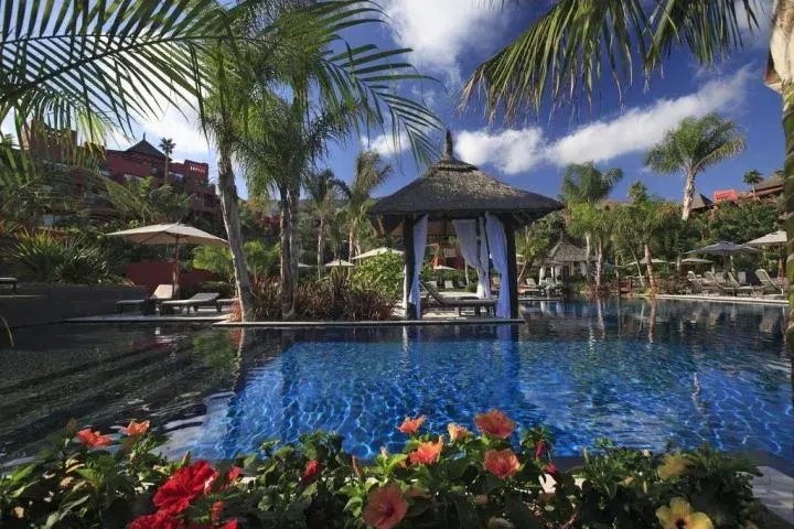 Hotel Asia Gardens: ¿Es tu escape al lujo balinés en la Costa Blanca?