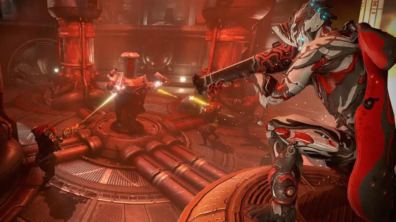 Dwóch graczy w futurystycznych zbrojach walczy w mrocznym, industrialnym otoczeniu. To dynamiczna scena z gry mmo.