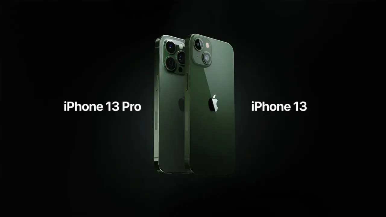 Dwa zielone iPhone'y 13 Pro i iPhone 13 na czarnym tle.
