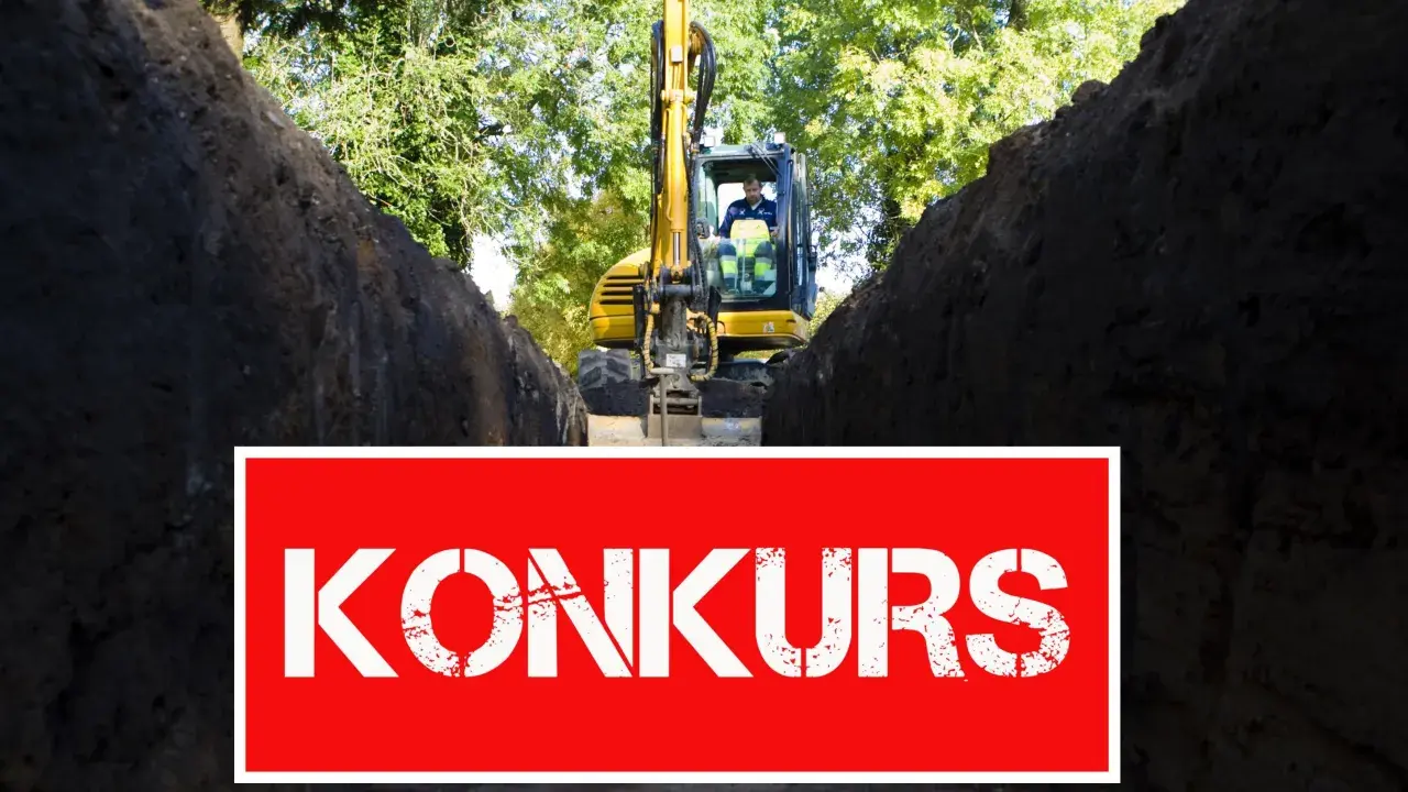 Grävmaskin i en schakt. En skylt med texten "KONKURS" syns framför. Kanske en del av en kampanj för "soldags i sverige ab"?