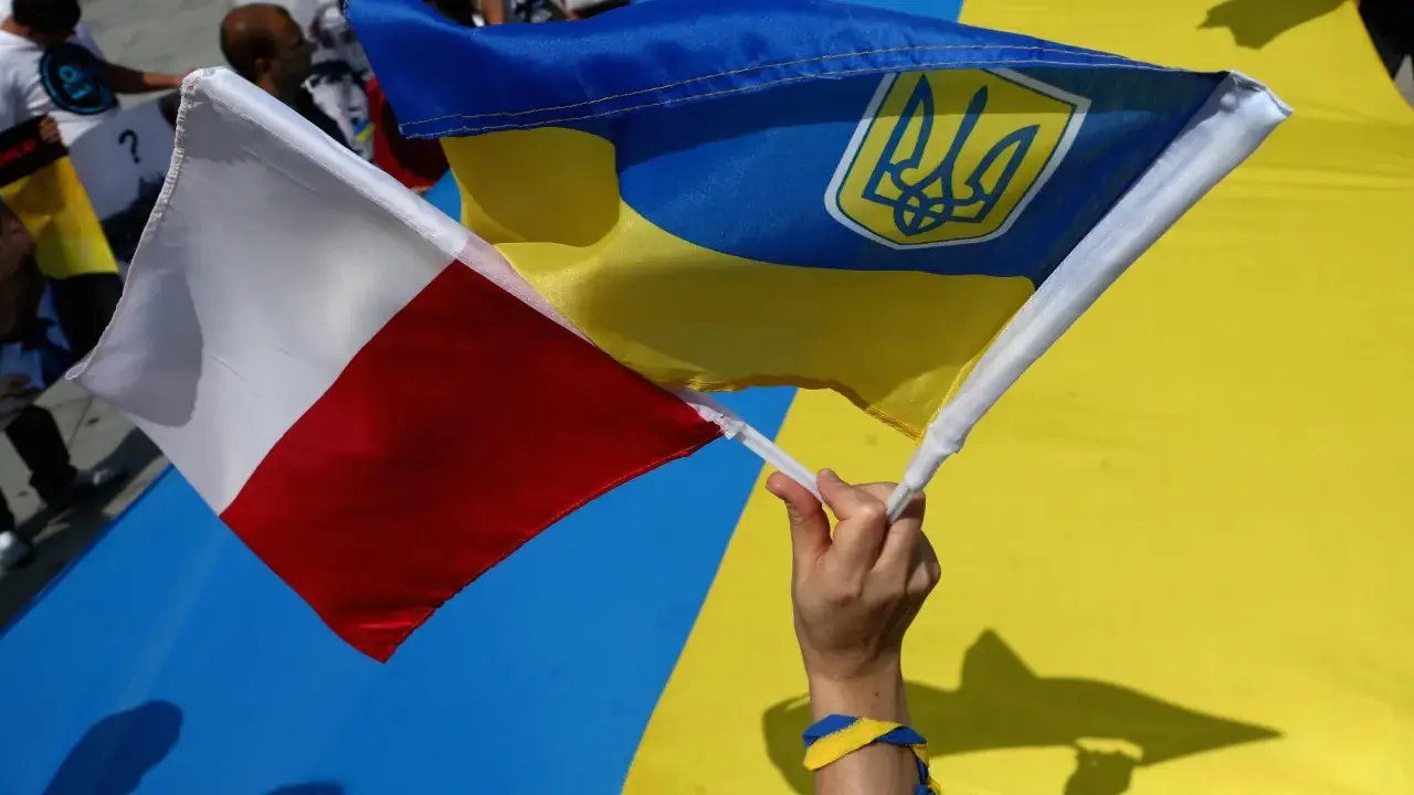 Jak wygląda flaga? Polska, Ukraina i podobne. Odkryj ich sekrety!