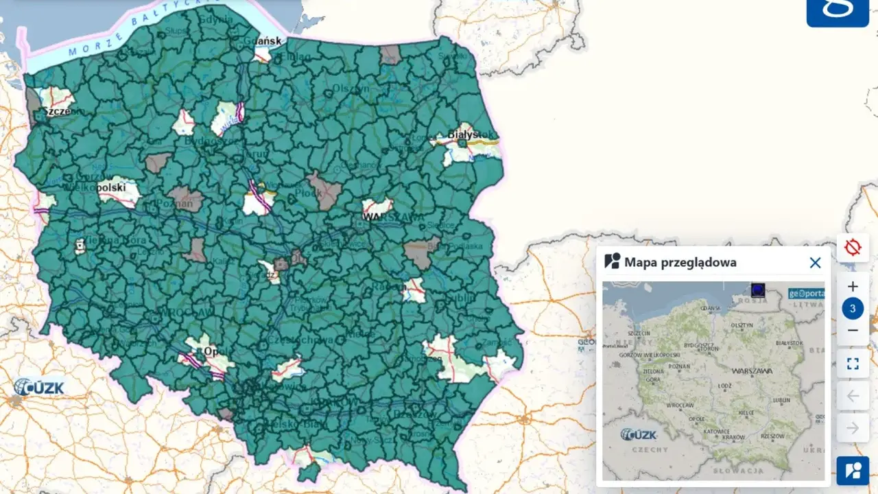 Mapa Polski z zaznaczonymi obszarami w ramach rejestru cen nieruchomości. Widoczna jest mapa przeglądowa.