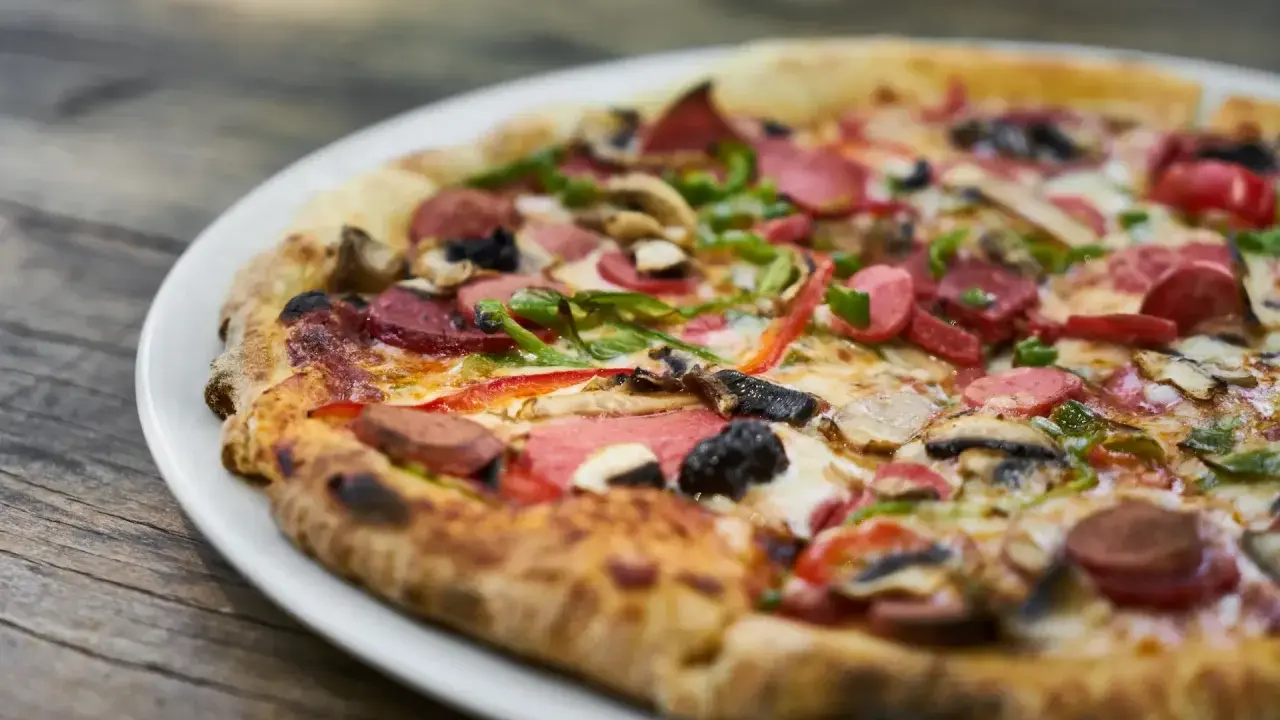 Dzień Pizzy: 9 lutego czy 17 stycznia? Daty i pomysły na świętowanie
