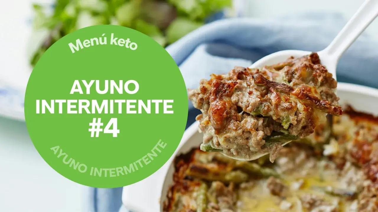 Delicioso plato de carne picada y verduras gratinado, parte de un menú keto para ayuno intermitente #4.
