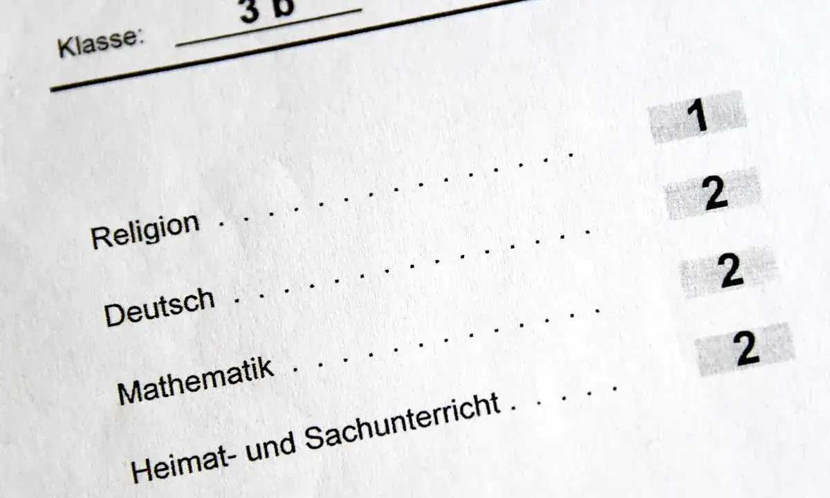 Das Notensystem in Schulen: Bedeutung, Vergabe und Alternativen