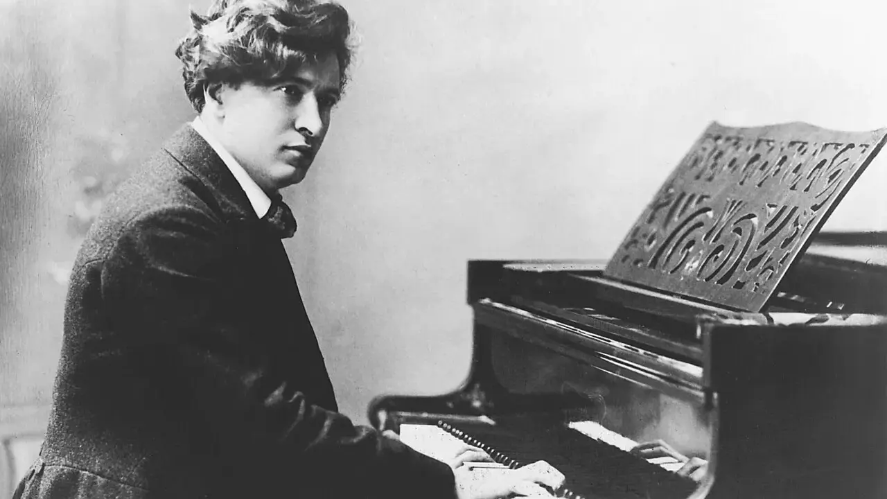 Pianista: Kto to? Wirtuoz, akompaniator, kariera poznaj świat!