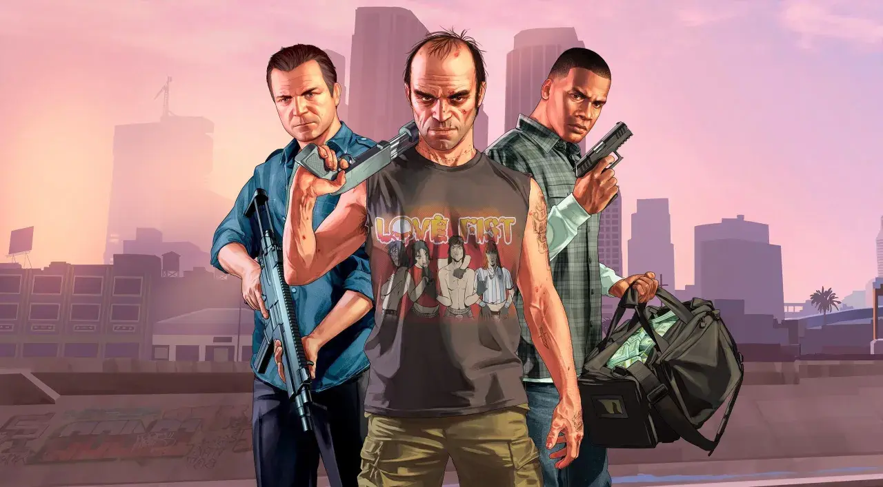 Trzej bohaterowie GTA 5 z bronią i torbą pieniędzy, gotowi na akcję. Sprawdź gta 5 wymagania, by dołączyć do ich przygód!