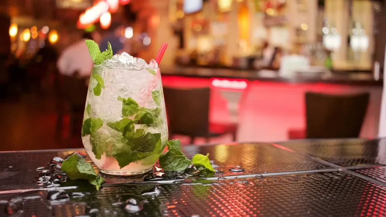 Najlepsze drink bary Lublin: Twój przewodnik po idealnym wieczorze