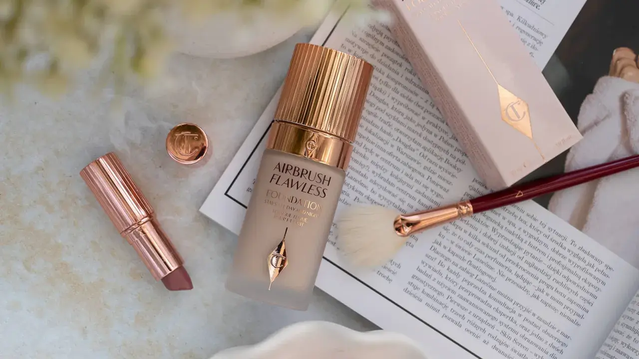 Charlotte Tilbury Flawless Filter: Blask gwiazd? Recenzja i porady