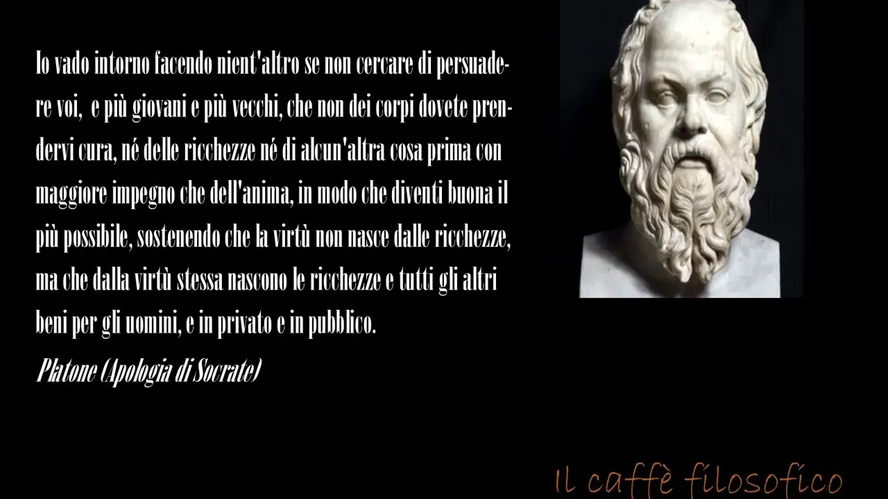 Busto di Socrate, con citazione da Platone sull'importanza della virtù e del pensiero socratico.
