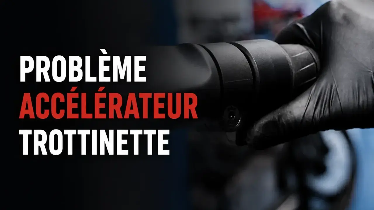 Main noire tenant la poignée d'une trottinette électrique, texte "Problème accélérateur trottinette".