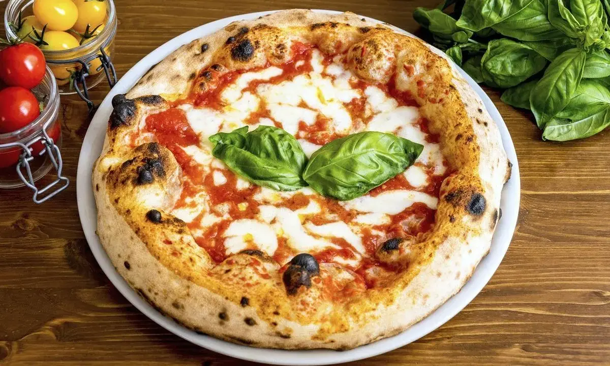 Pizza lardons maison : astuces de chef pour une réussite assurée
