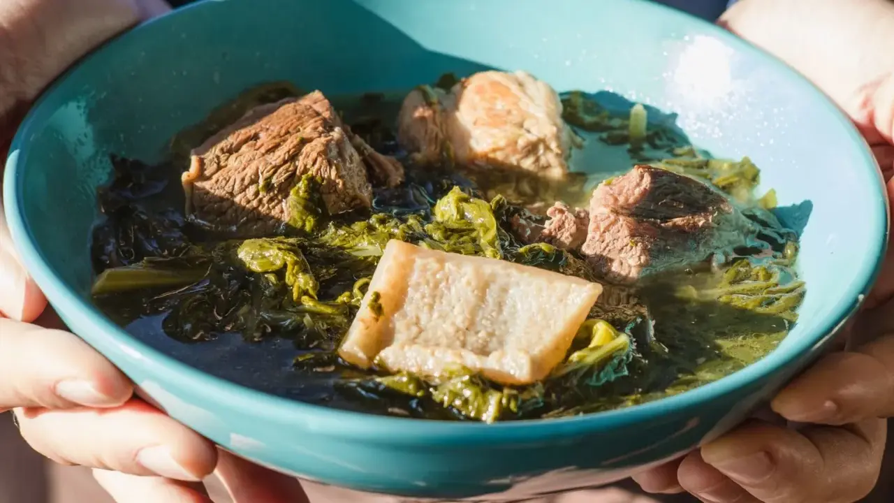 Minestra Maritata napoletana: ingredienti e segreti della nonna.