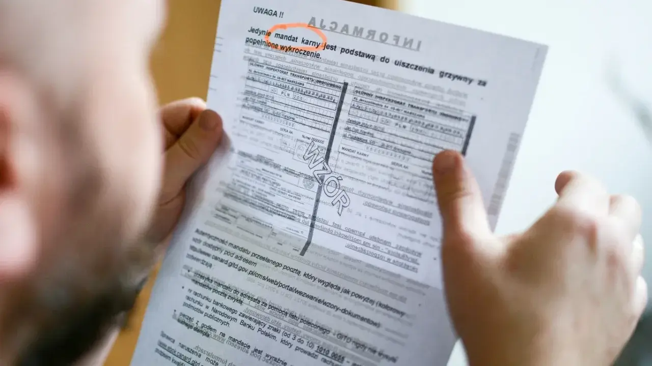 Mandat z fotoradaru? Uniknij go legalnie! Co robić po wezwaniu?