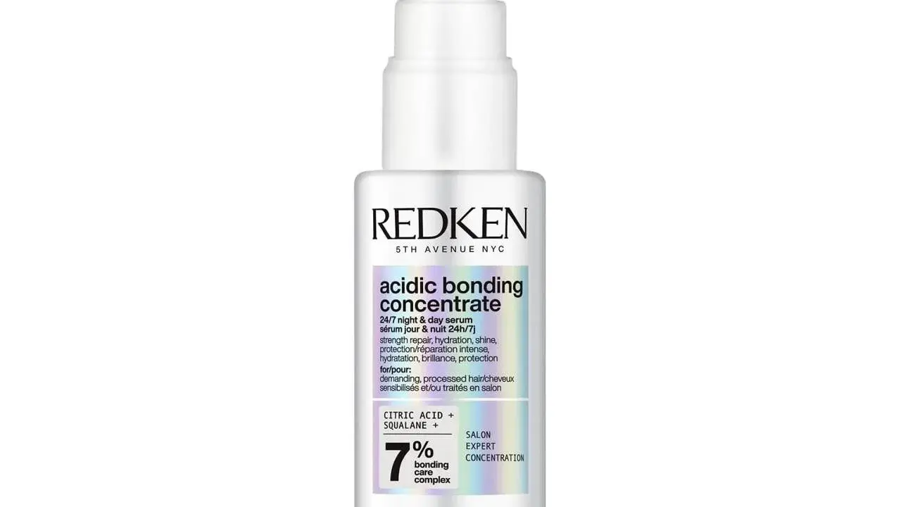Siero per capelli Redken Acidic Bonding Concentrate: quando metterlo per riparare, idratare e proteggere i capelli trattati.