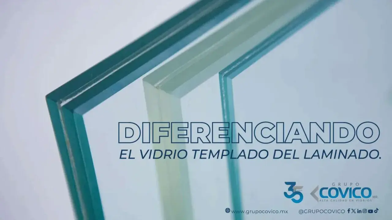 Dos muestras de vidrio, una templada y otra laminada, mostrando que tipo de vidrio es mas seguro.