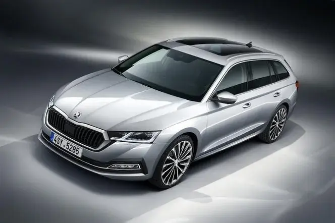 Skoda Octavia: Pojemność baku (39,5-63L). Zasięg i rezerwa