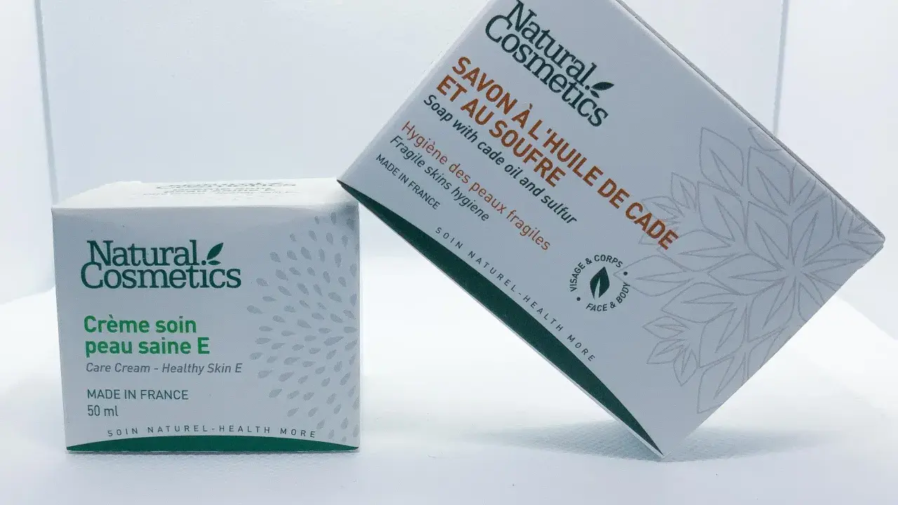 Crème soin peau saine E et savon à l'huile de cade et au soufre, idéaux pour les peaux fragiles. Une solution naturelle pour soulager l'eczéma.