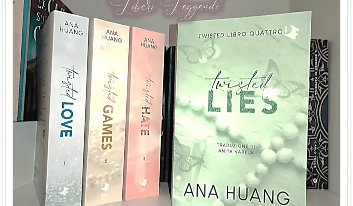 Libri di Ana Huang: "Twisted Love", "Twisted Games", "Twisted Hate" e "Twisted Lies". La trama di "Twisted Games" è avvincente.