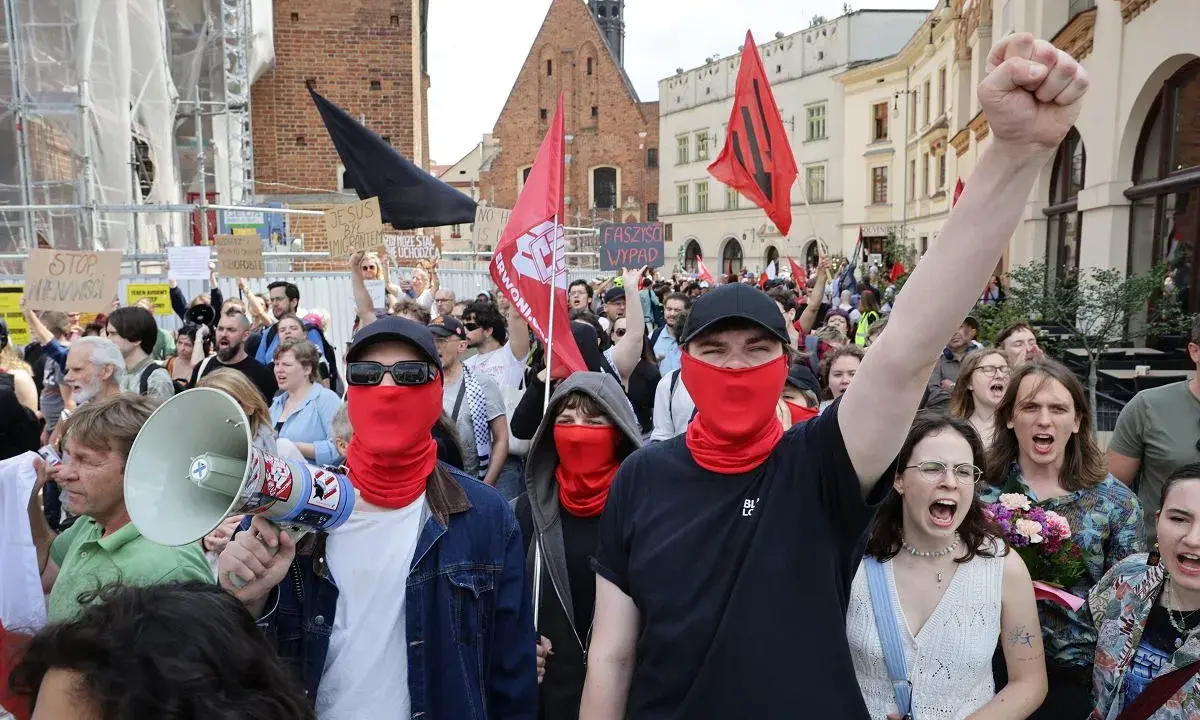 Ucieczka przed policją we śnie: Czy Twoja psychika krzyczy STOP?