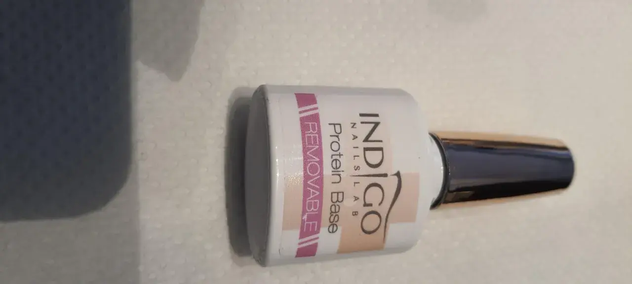 Baza proteinowa Indigo Removable - klucz do pięknych i mocnych paznokci. Efekty zaskoczą!