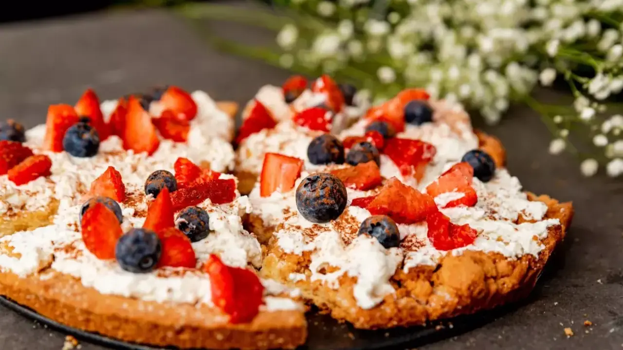 Dolci Veneziani: Guida ai Sapori Imperdibili e Pasticcerie Storiche