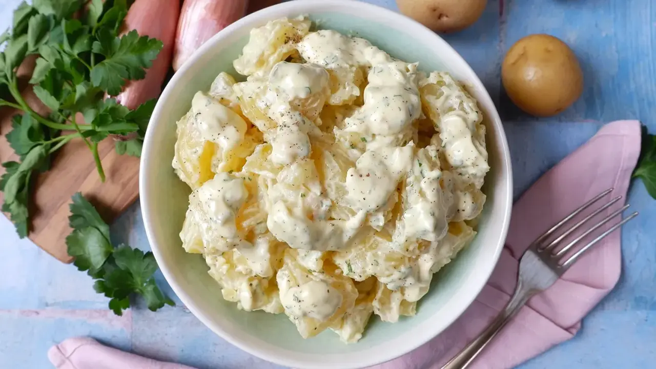 Insalata di Patate Tedesca: Ricetta Autentica e Segreti (Nord vs Sud)