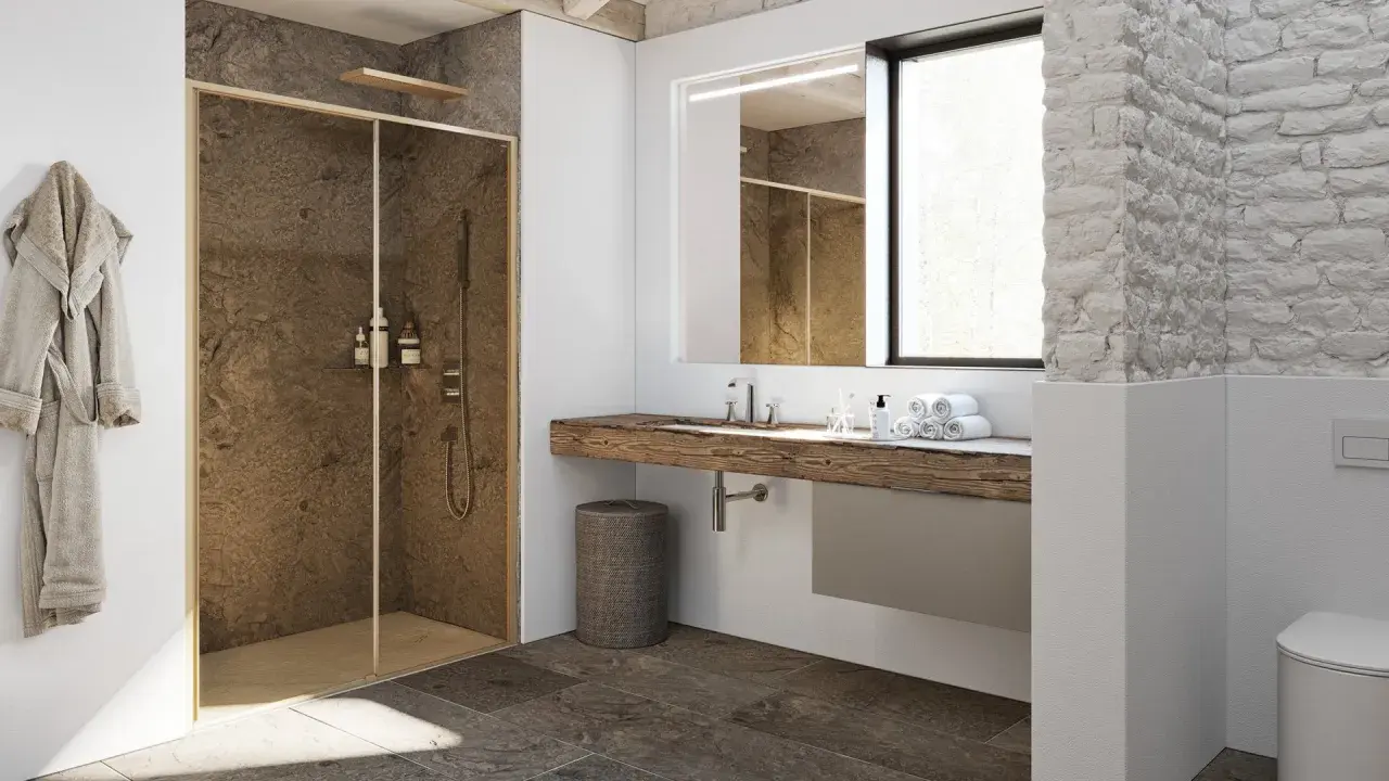 Bagno moderno con nicchia doccia in muratura effetto pietra, lavabo in legno grezzo e dettagli rustici.