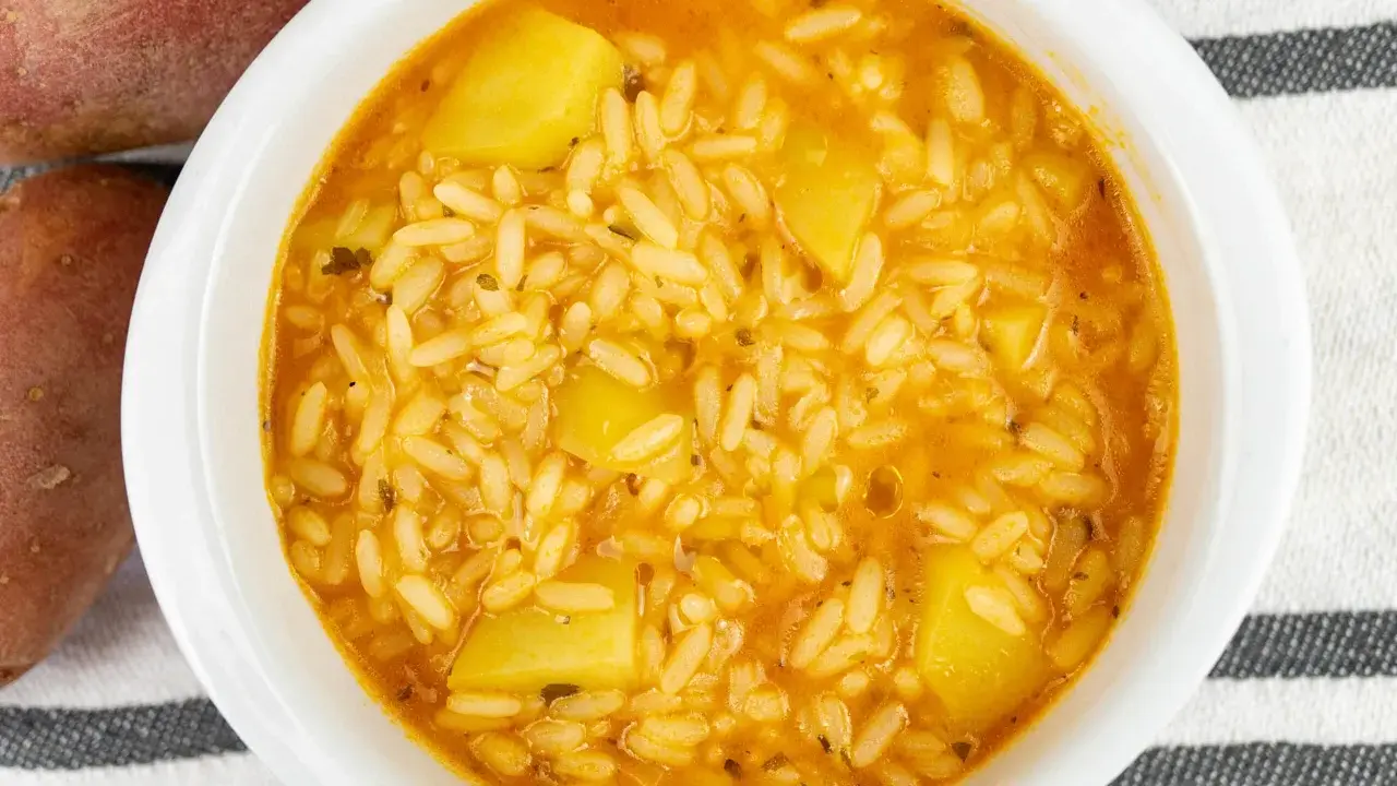 Minestra Riso e Patate: Ricetta Cremosa e Segreti per un Piatto Perfetto