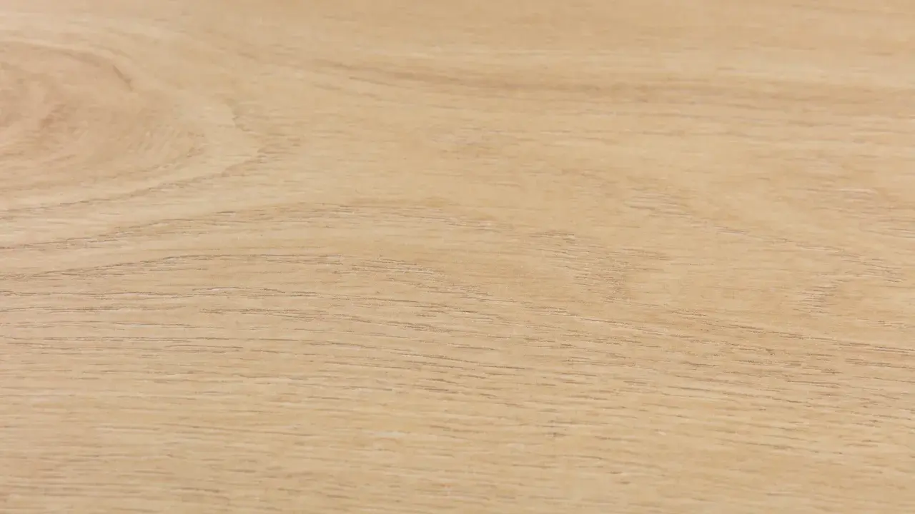 Textura de madera clara, ideal para poner suelo laminado.