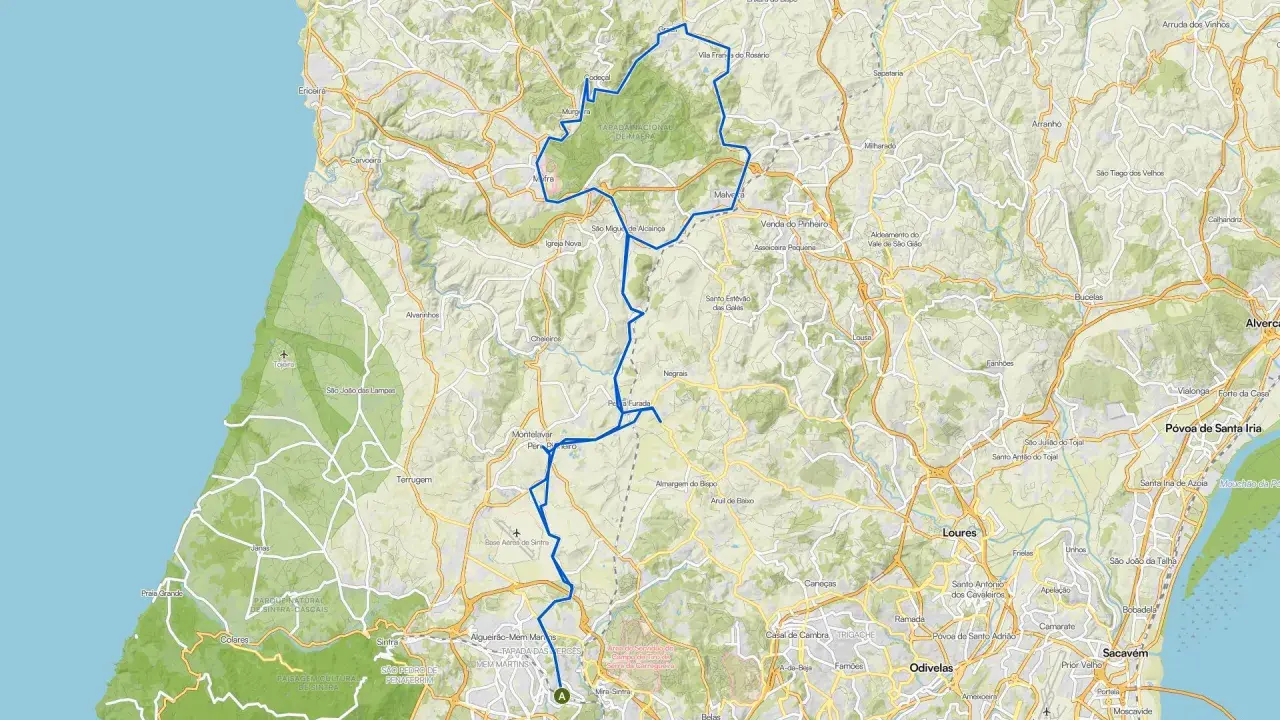 Eine detaillierte **Sintra Portugal Karte** mit einer blauen Route, die durch die Natur und Städte führt.