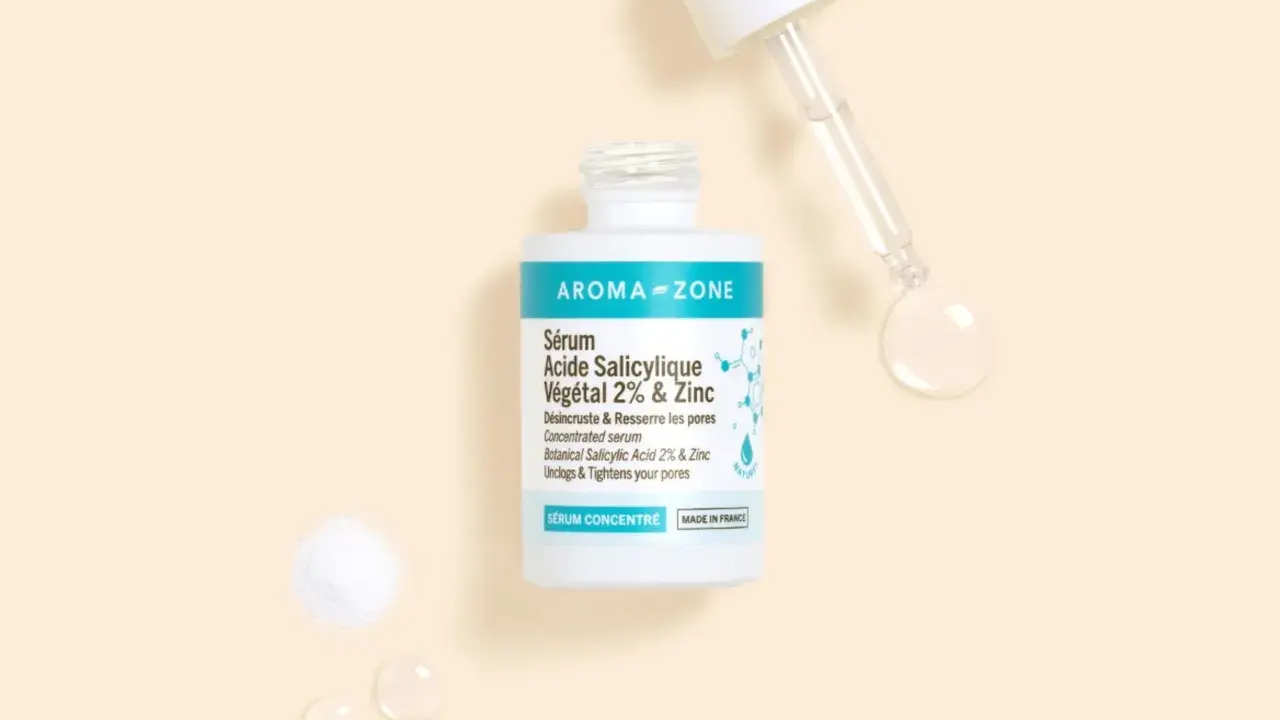 Sérum Aroma-Zone à l'acide salicylique végétal 2% & Zinc, pour désincruster et resserrer les pores. Une goutte de ce soin concentré est prête à agir.