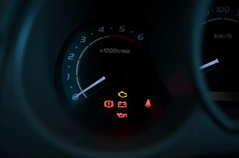 Toyota Yaris: Pojemność baku w każdej generacji Ile na rezerwie?
