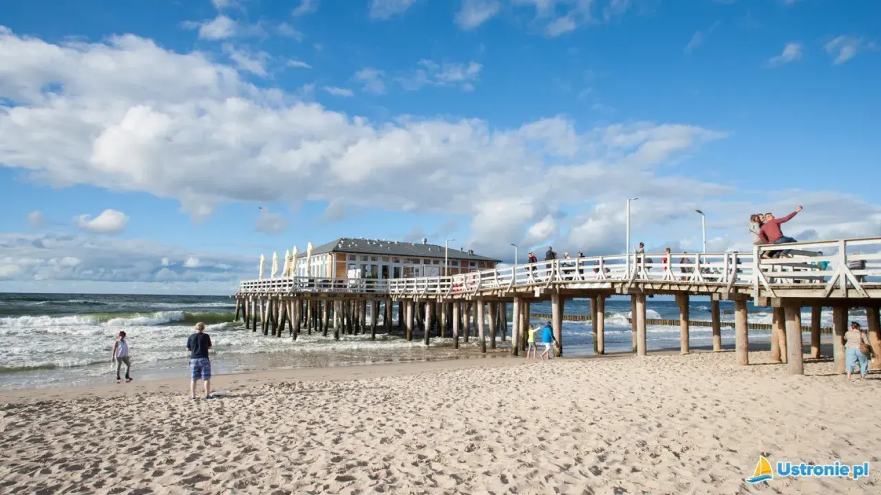 Ustronie Morskie: Co ciekawego poza plażą? Atrakcje dla każdego!