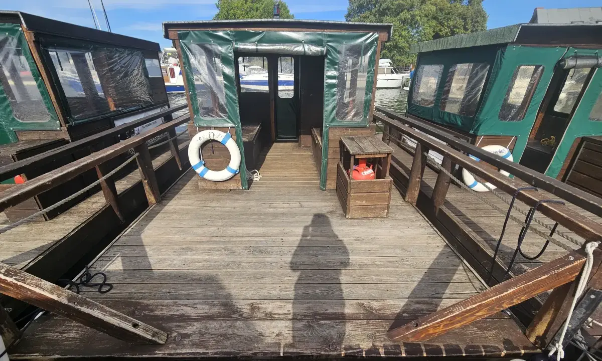 Müggelsee Floß mieten? Ihr Guide zu Floß und Los Friedrichshagen