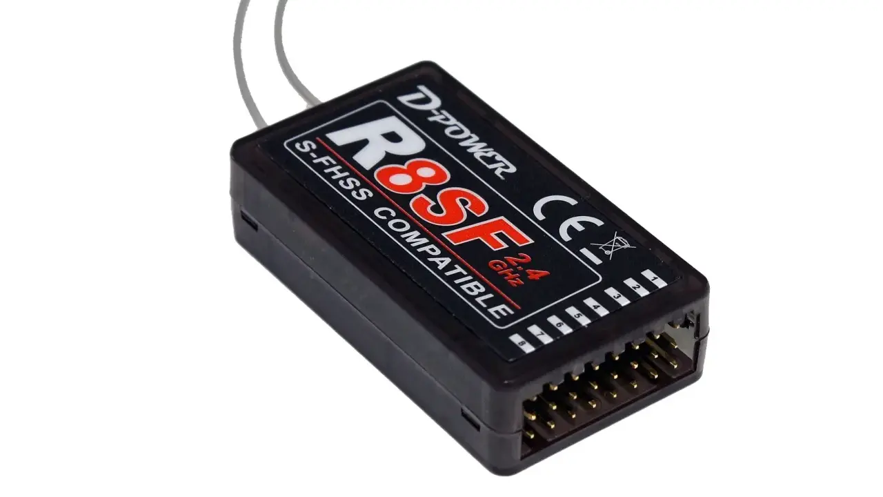 D-Power R8SF Empfänger, S-FHSS kompatibel, 2.4 GHz Mode. Ideal für RC-Modelle.