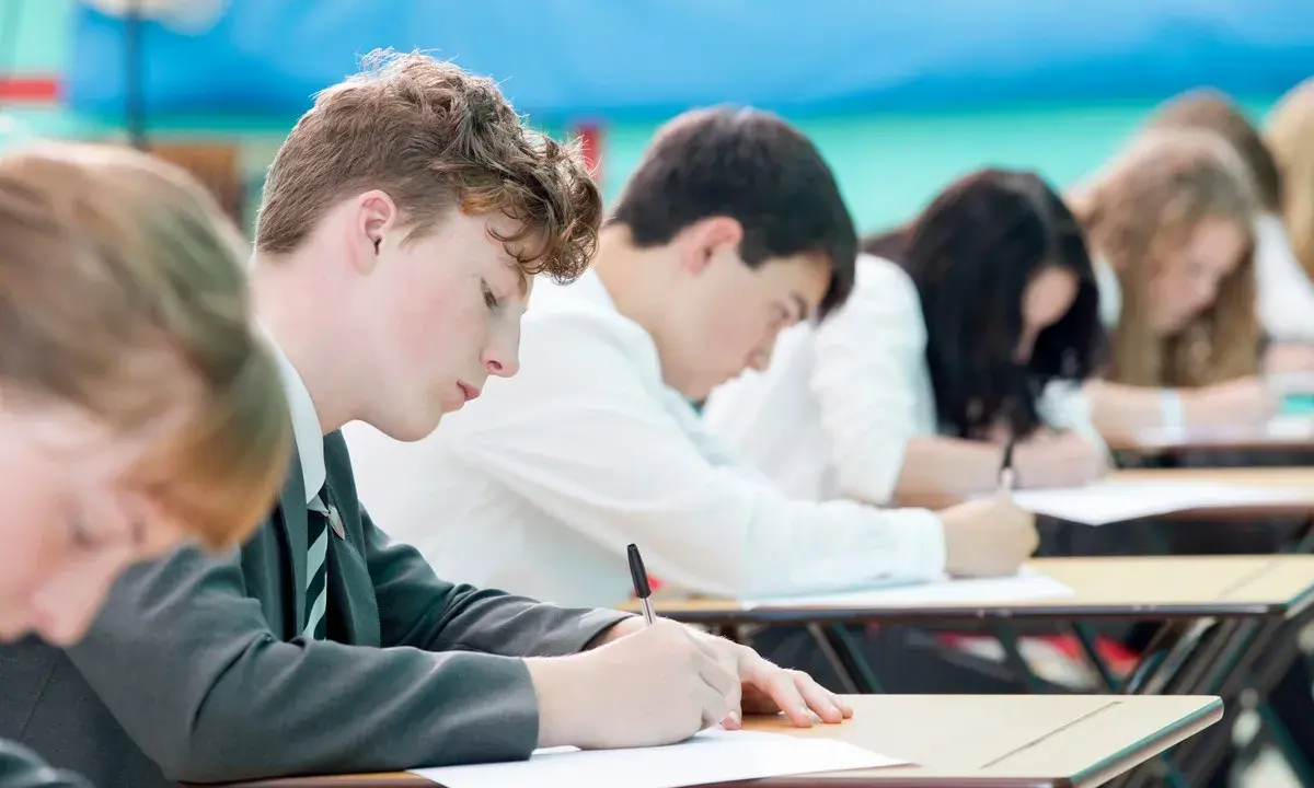 Liceum a staż pracy: 4 lata do urlopu, co z emeryturą?