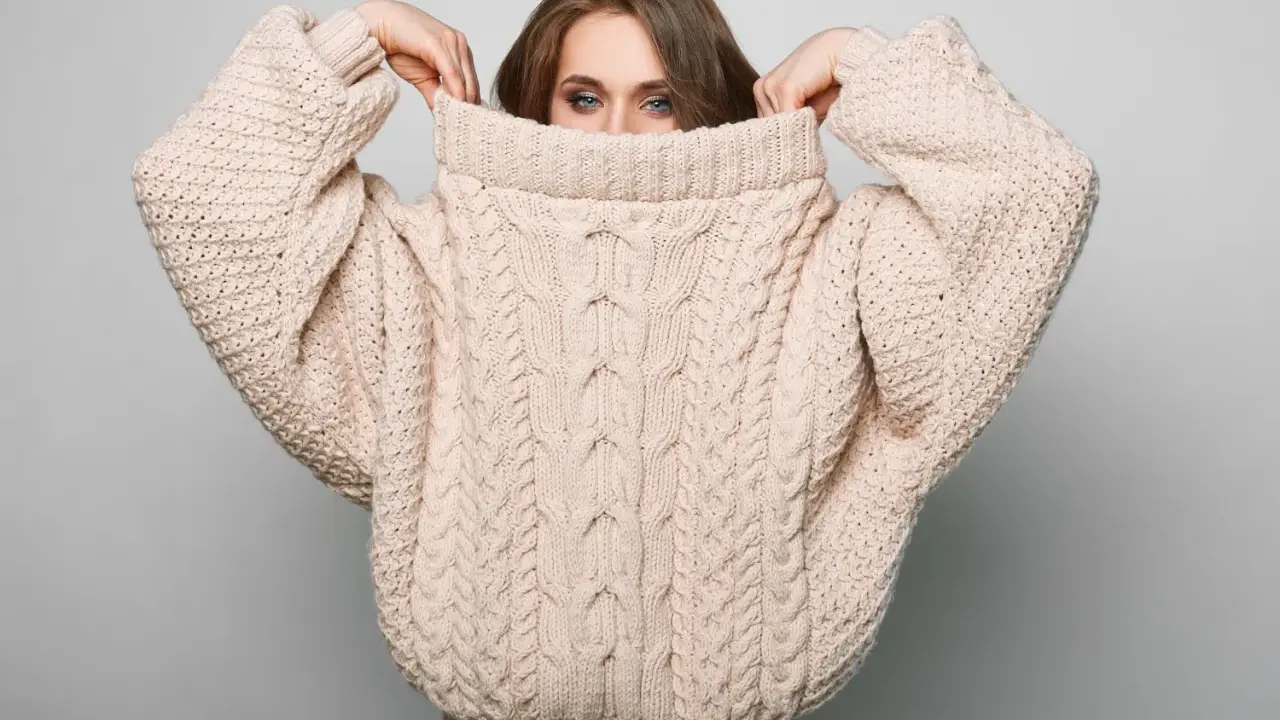 Gryzący sweter? Sprawdzone sposoby na miękkość i komfort noszenia
