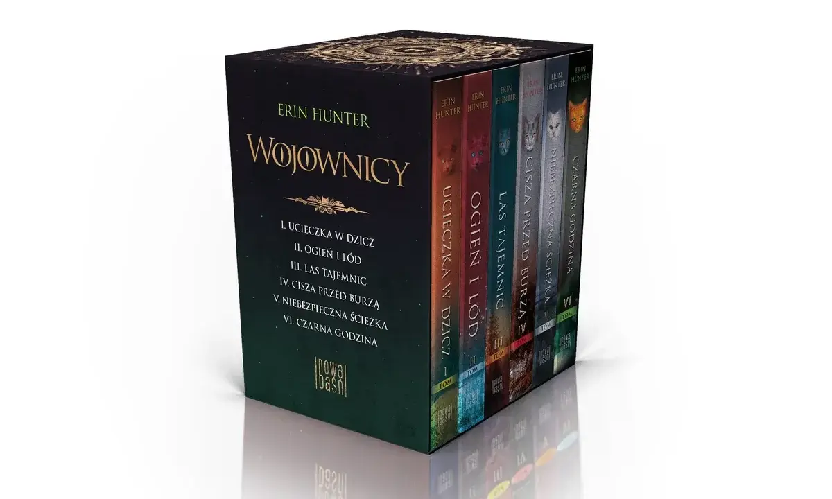 Saga Klonowego Liścia: "Wojownicy" Erin Hunter w polskim wydaniu. Zestaw sześciu tomów opowiadających o przygodach kotów.