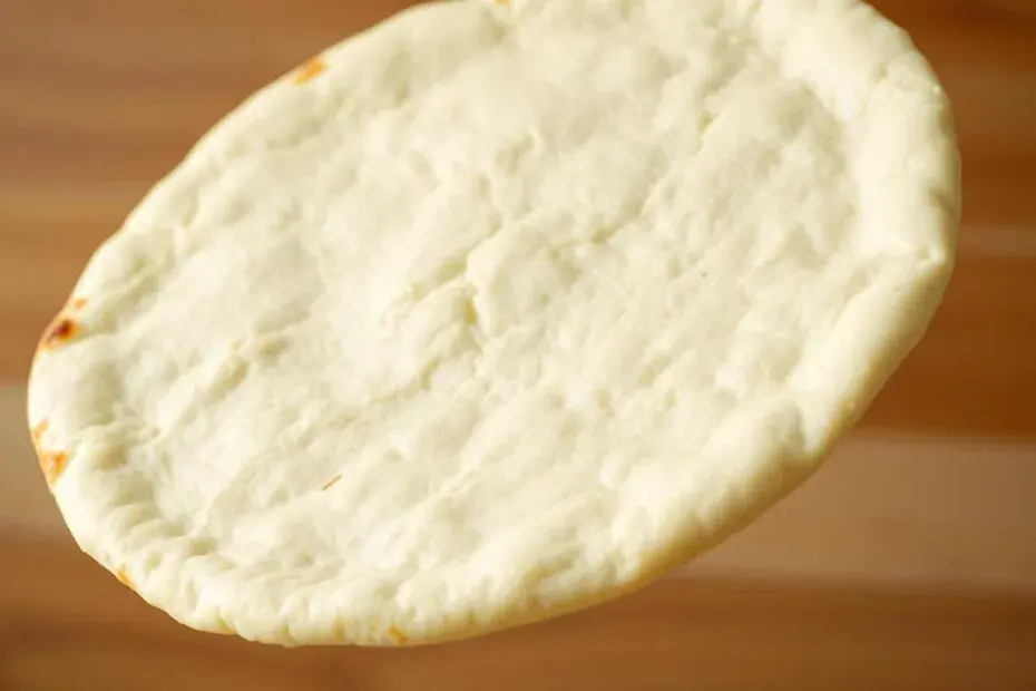Pieczenie pizzy na papierze? Chrupiący spód czy to możliwe?