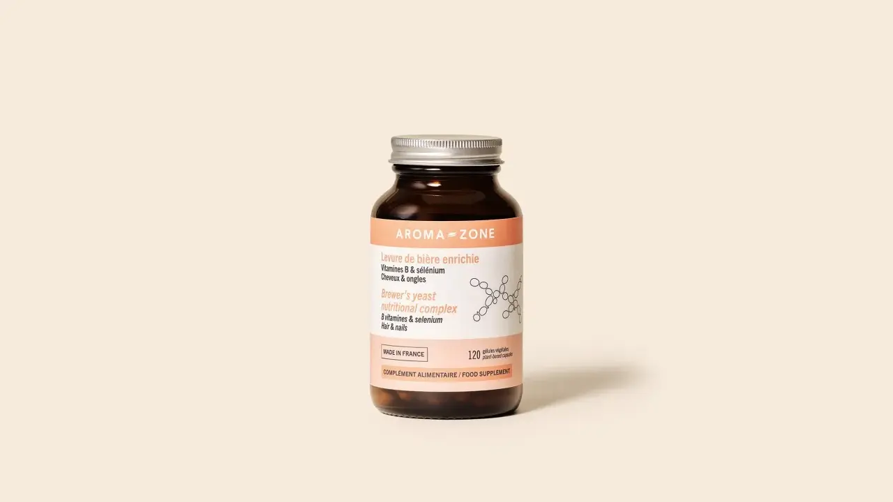 Complément alimentaire levure de bière enrichie en vitamines B, utile en cas de carence vitamine B12. Pour cheveux et ongles.