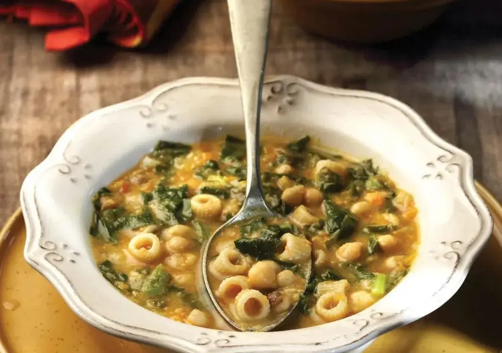 Minestra Ceci e Pasta: Ricetta Perfetta e Segreti di Cremosità