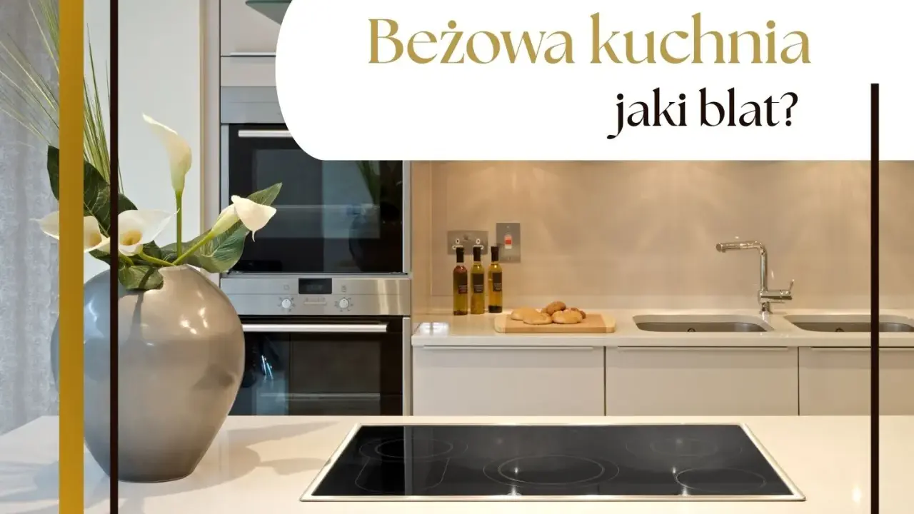 Nowoczesna, beżowa kuchnia z białym blatem, na którym znajduje się płyta indukcyjna i wazon z kaliami.