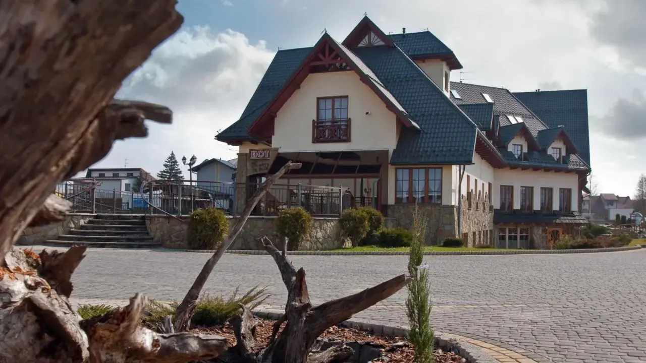 Skalny Dworek Nowy Targ: Hotel, Restauracja, Wesele. Pełny przewodnik