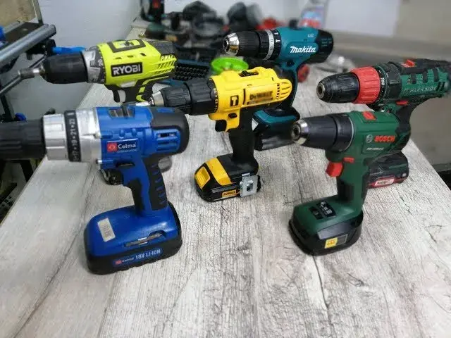 Młotowiertarki Bosch vs Makita: Która lepsza dla pro i majsterkowicza?