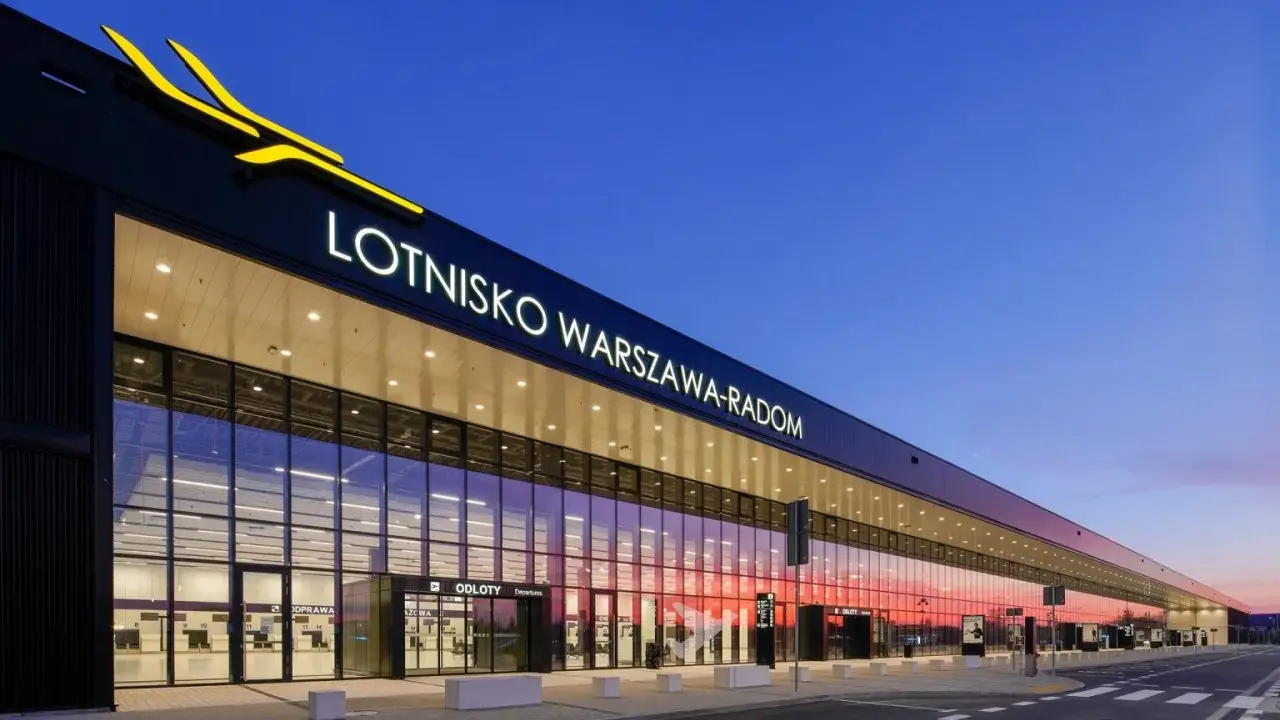 Lotnisko Warszawa-Radom: Czy jest czynne? Loty, kierunki, perspektywy