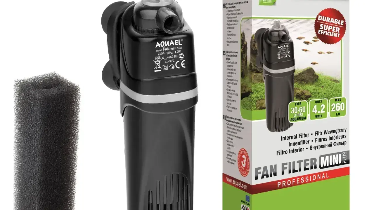 Czarny filtr wewnętrzny do akwarium AquaL FAN FILTER MINI PLUS z gąbką. Idealny do zbiorników 30-60 litrów.