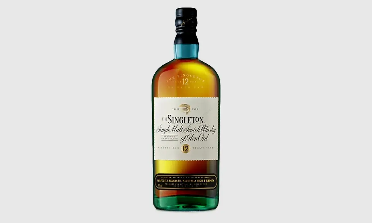 Butelka The Singleton 12 Year Old. Opinie o tym szkockim single malt whisky są zazwyczaj pozytywne.