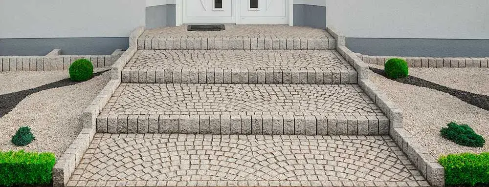 Trwałe schody z kostki na betonie? Poradnik budowy krok po kroku