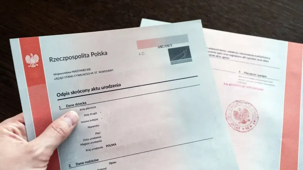 Odpis aktu urodzenia, ważność odpisu aktu małżeństwa do sądu. Dokument z Urzędu Stanu Cywilnego.